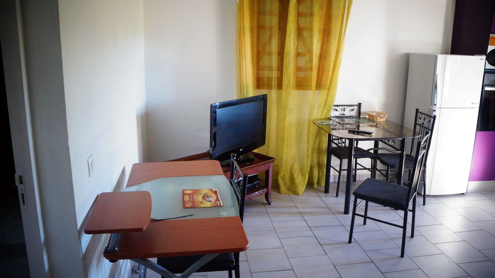 Bungalow With 2 Rooms In Saint Francois, With Furnished Garden And Wif 아파트 생프랑수아